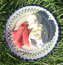 Picture of Pistachio Meringues w/ poached rhubarb