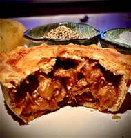 Picture of Mincd Beef & Onion Pie