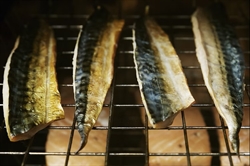Picture of Pepper Smoked Mackerel Fillets 